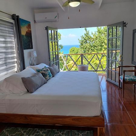 Alex'S Place - Tim Pappies Port Antonio Dış mekan fotoğraf